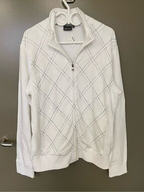 RW&CO. White Full-Zip Jacket with Subtle Texture